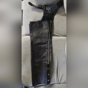 🎁🎄Holiday Specials✨️ A-1 Black Leather Women Chaps Size S